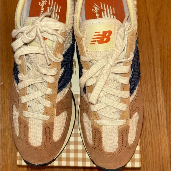 Sézane x New Balance 471 Sneakers - Picture 5 of 11